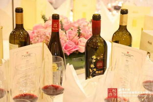 喜報丨樓蘭深根葡萄酒受到世界頂級大師聯(lián)名推薦,榮獲多項殊榮