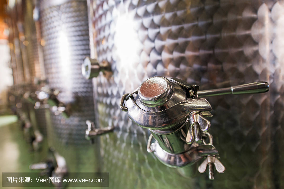 存儲(chǔ)空間。